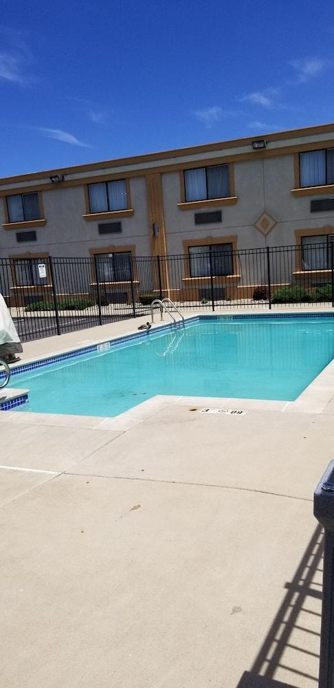 Hotel Quality & Area